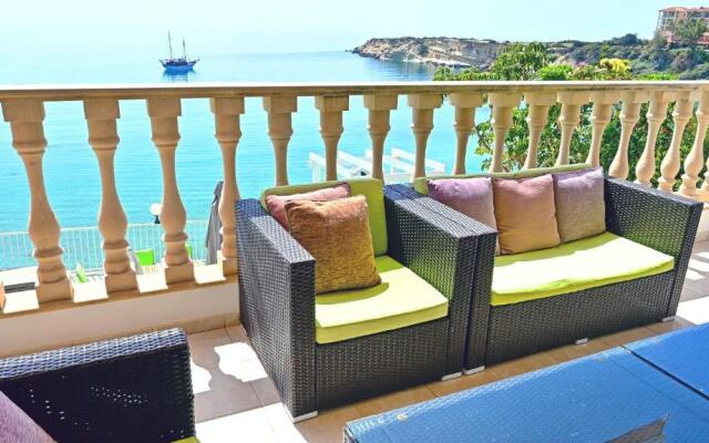 Katina Beach Villa