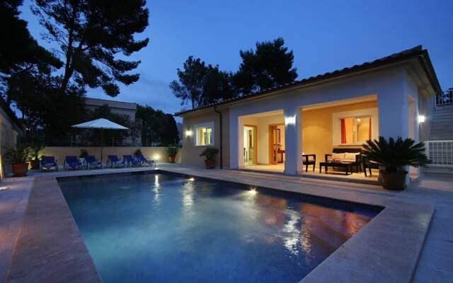 Villa - 4 Bedrooms with Pool and WiFi - 103196