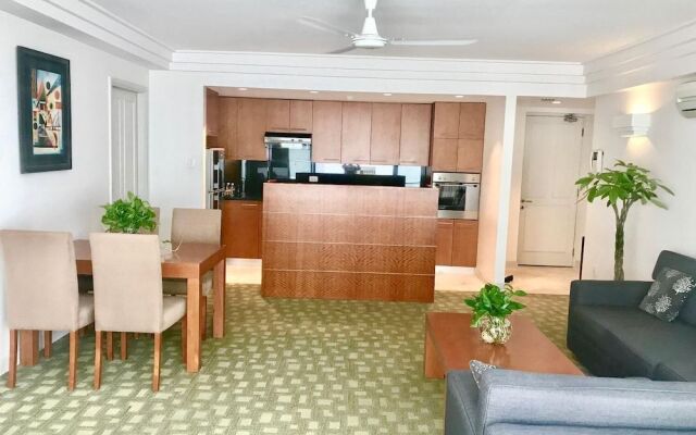Downtown Retro Serviced Apartment