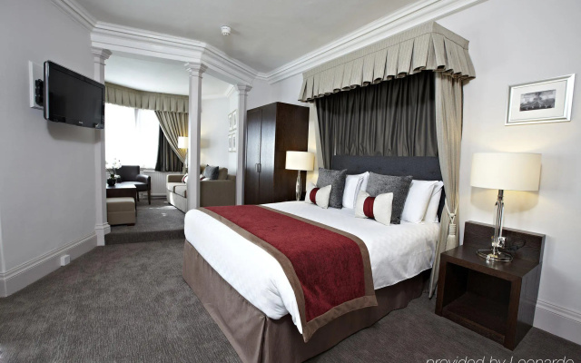 The County Hotel, Newcastle
