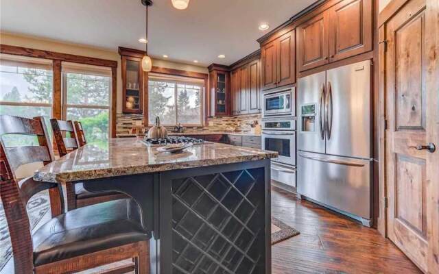 Pony Express Way 16795