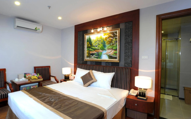 Gallant Hotel