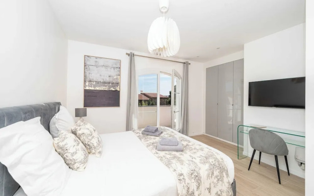 Sumptuous Villa - AC- 6br- 12p- Cannes