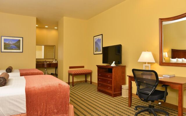 Best Western Plus Swiss Chalet Hotel & Suites