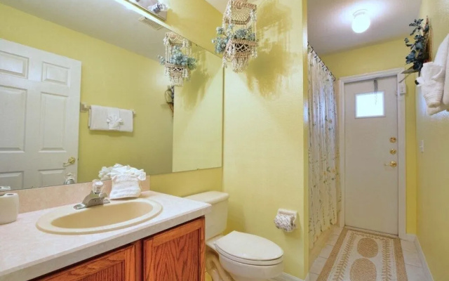 Greater Groves - 3 Bedrooms House W/pool-5205gg Home by Redawning