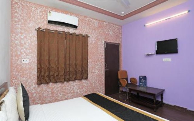 OYO 9984 Hotel Shiv Sagat