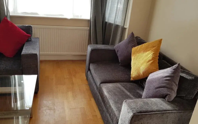 Elegant and Spacious 2 bedroom Apartment