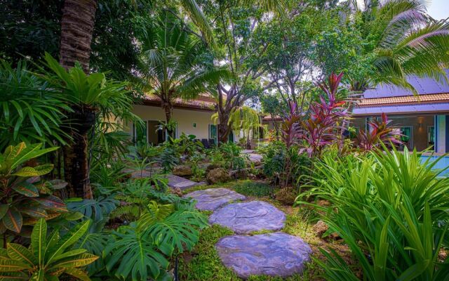 6BR Luxury Tropical Pool Villa PH125