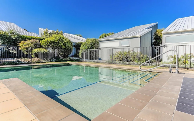 Pandanus Pocket - 13