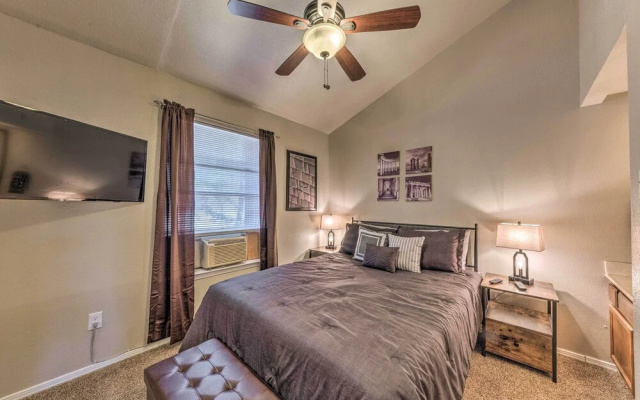 Forested Ruidoso Condo w/ Deck & Fireplace!