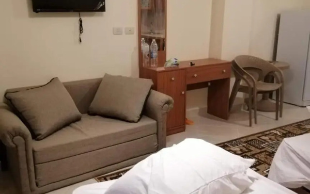 قرية بالميرا العين السخنة