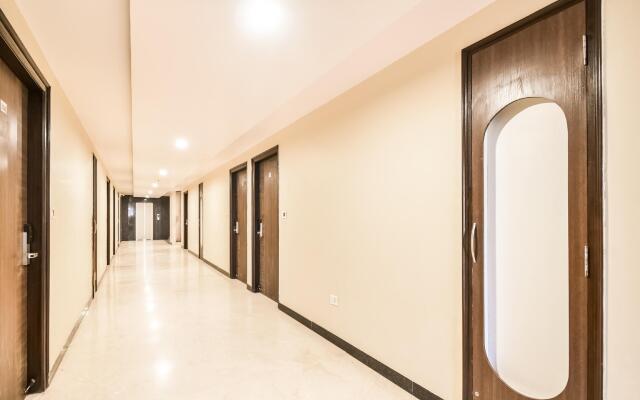 Townhouse 652 Hotel Royal Akshayam