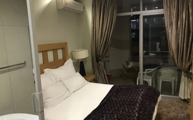 First Divine Suites - Hydro Park