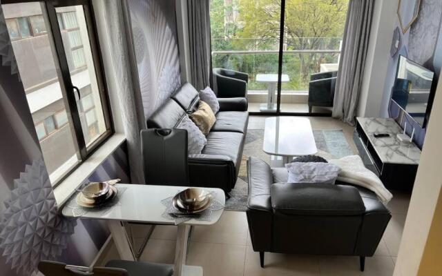 Lovely , cozy 1 bedroom with pool