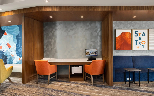 Holiday Inn Express Strathroy By Ihg