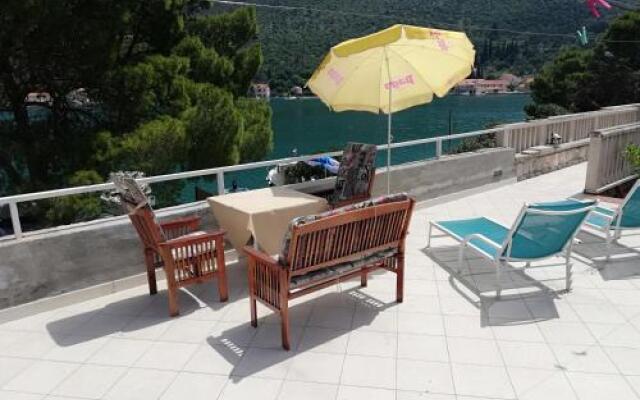 Apartments Vicko Vodnica