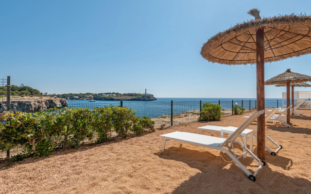 Orange Colom Seaside Apartments