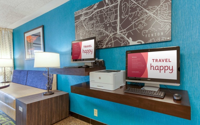 Heritage Inn & Suites St. Louis/Fenton, Trademark by Wyndham