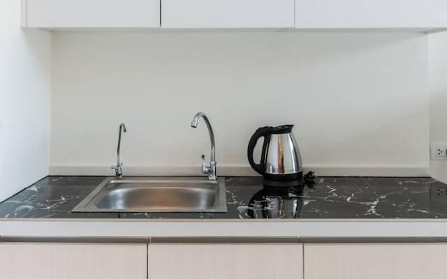 Locals Bangna Elements Srinakarin