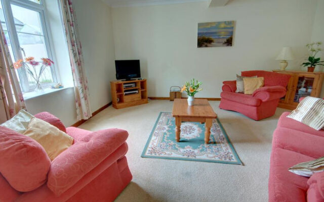 Holiday Home Bakery Cottage