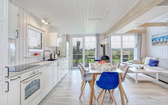 Stunning Home in Zerpenschleuse With 2 Bedrooms and Wifi