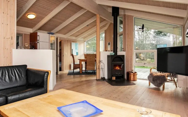 6 Person Holiday Home in Jerup