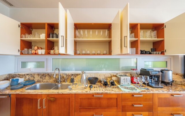 Capitalia Tres Mares Beach Residences & Marina