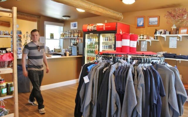 Lopez Islander Resort