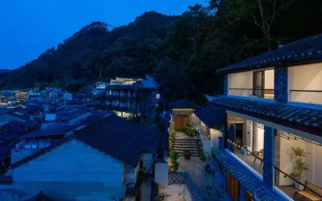 Muxiyuan Viewing Courtyard Hostel