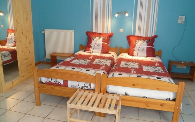 Appart-Hotel Dry Les Courtis