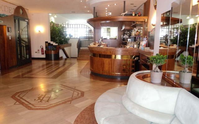 Hotel Excelsior