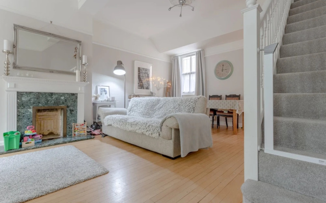 3 Bedroom House Close to Victoria Park