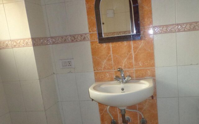 Hotel Metro City