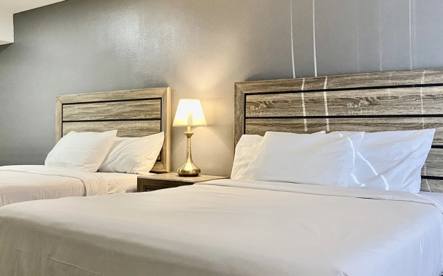 Siegel Slots and Suites