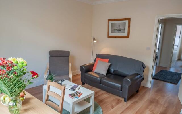 2 Bedroom Apartment Sleeps 3 In The City Centre