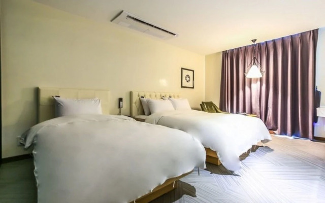 Dongdaemun Bellus Hotel