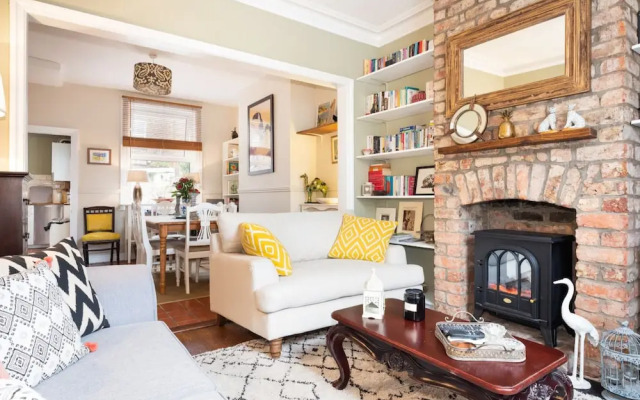 Cosy & Stylish 2 Bedroom House, Central York