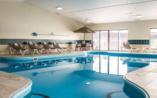 Comfort Inn River's Edge