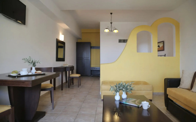 Yalis Hotel