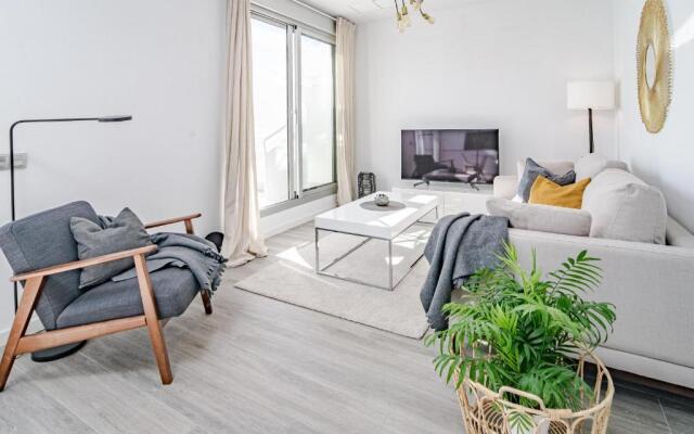 LM62A- Modern family apartment close to beach
