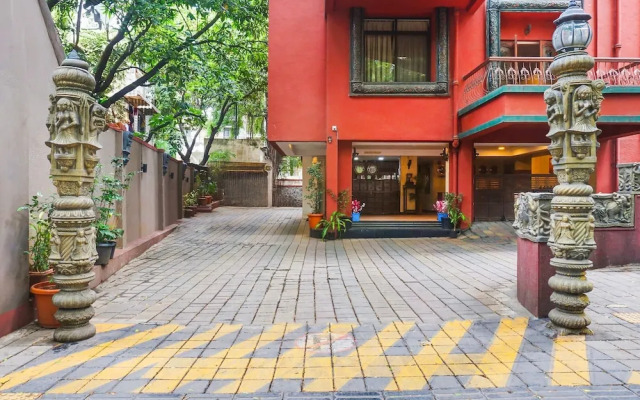 Premium Stays Near Fergusson College