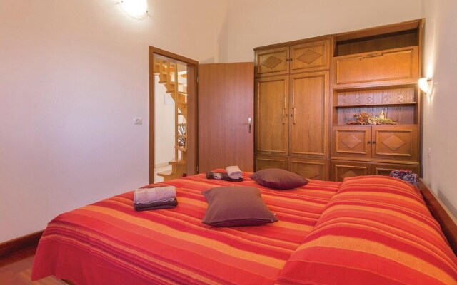 Amazing Apartment in Vodnjan With 2 Bedrooms