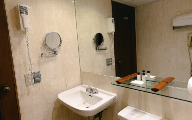 BTH Hotel Lima Golf