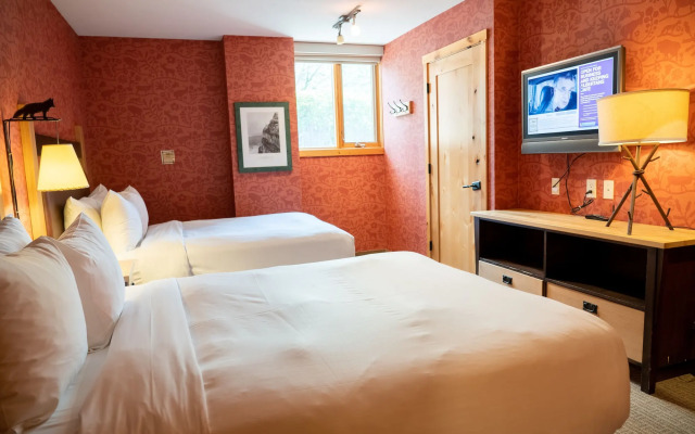 The Fox Hotel and Suites