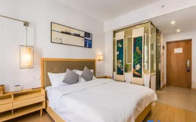 Shichun Huayu Apartment