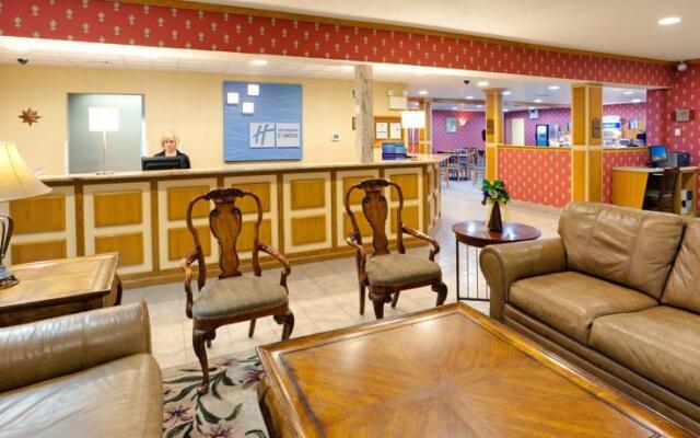 Holiday Inn Express Lancaster-Rockvale Outlets