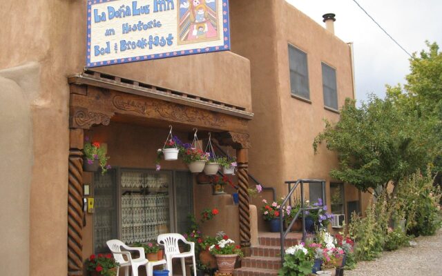 La Doña Luz Inn