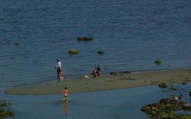 Qualicum Breeze Beach Resort