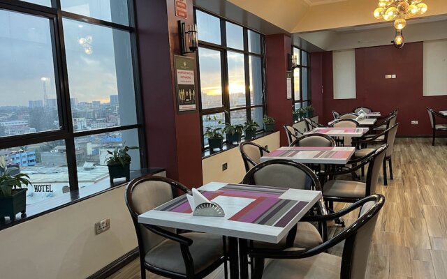 Hemak Suites