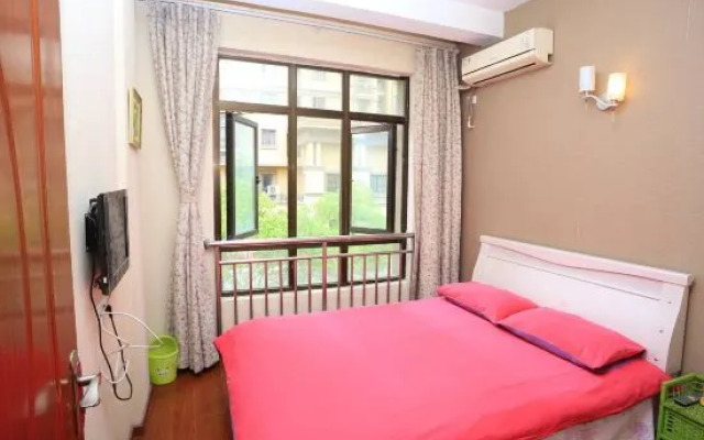 Xiaowo Hostel